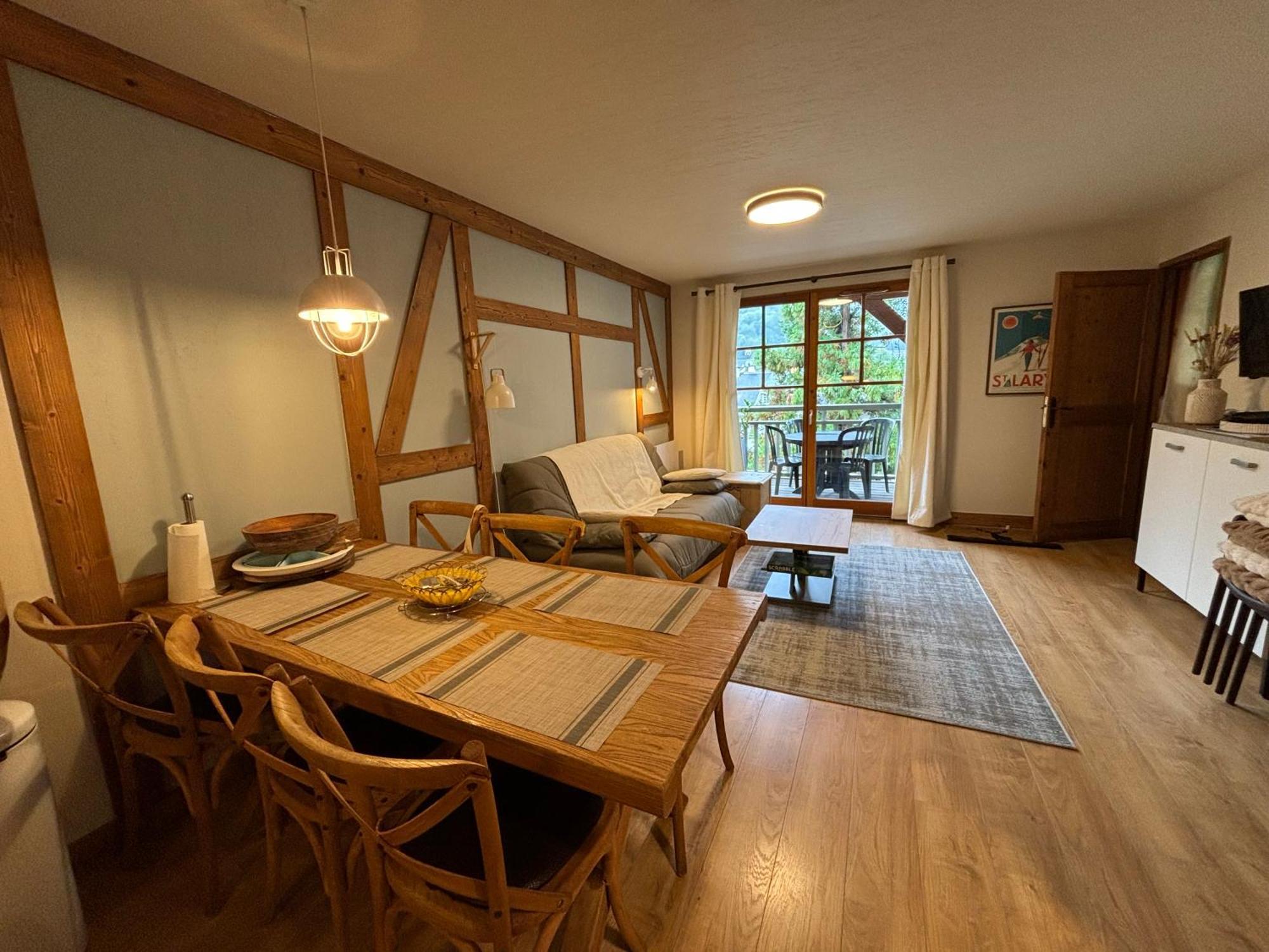 Apparts Au Coeur De St-Lary - Piscine Chauffee Et Sauna Saint-Lary-Soulan Room photo